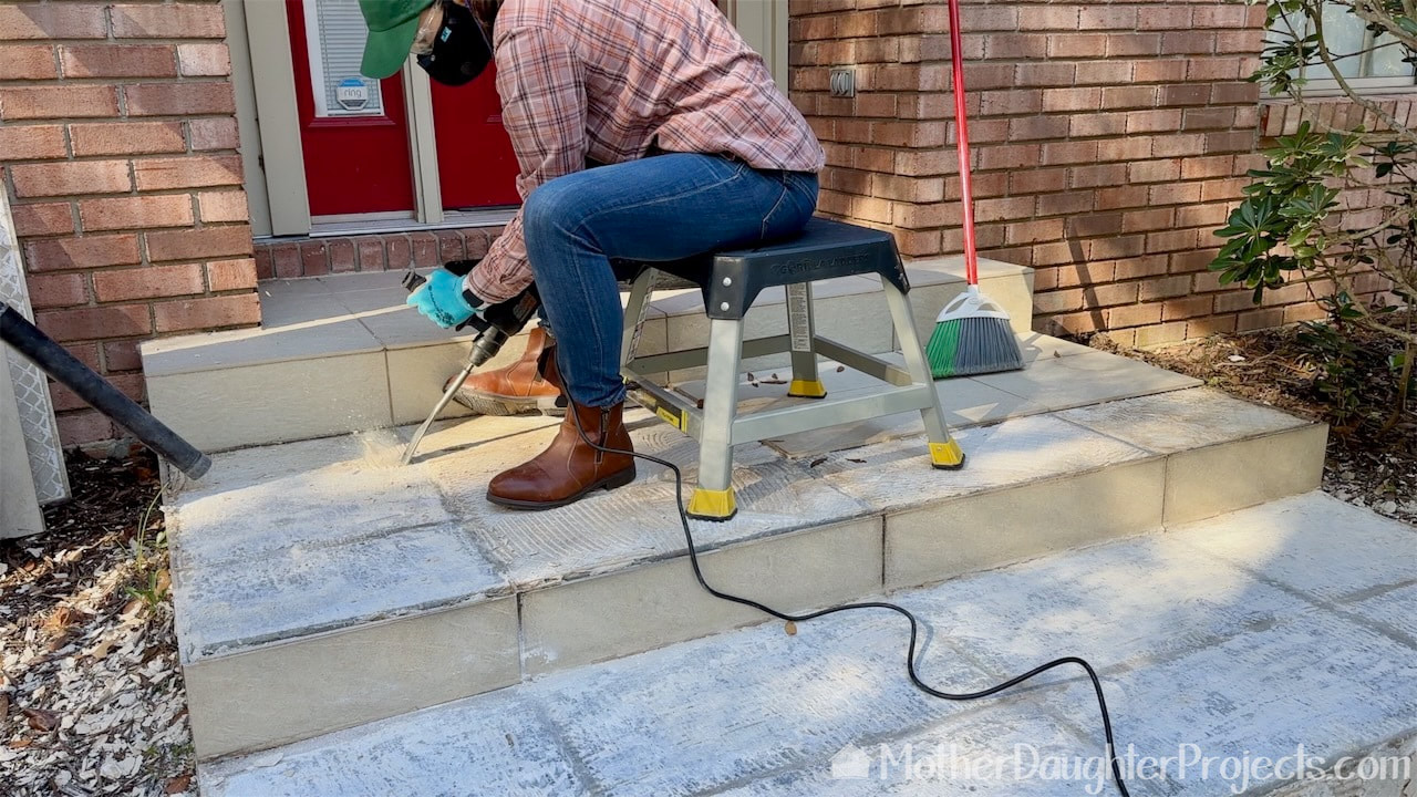 How to remove old mortar from concrete steps.