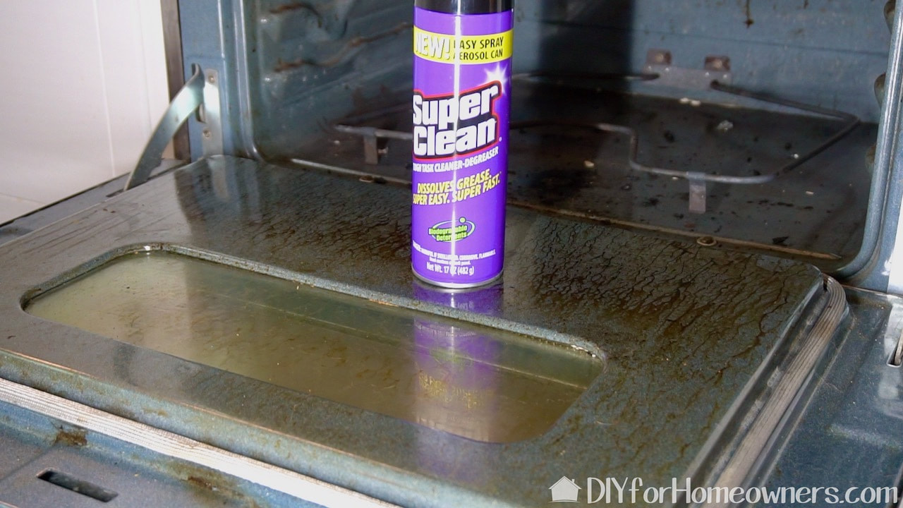 SuperClean foam spray doesn't run so it's great to use on vertical surfaces. 