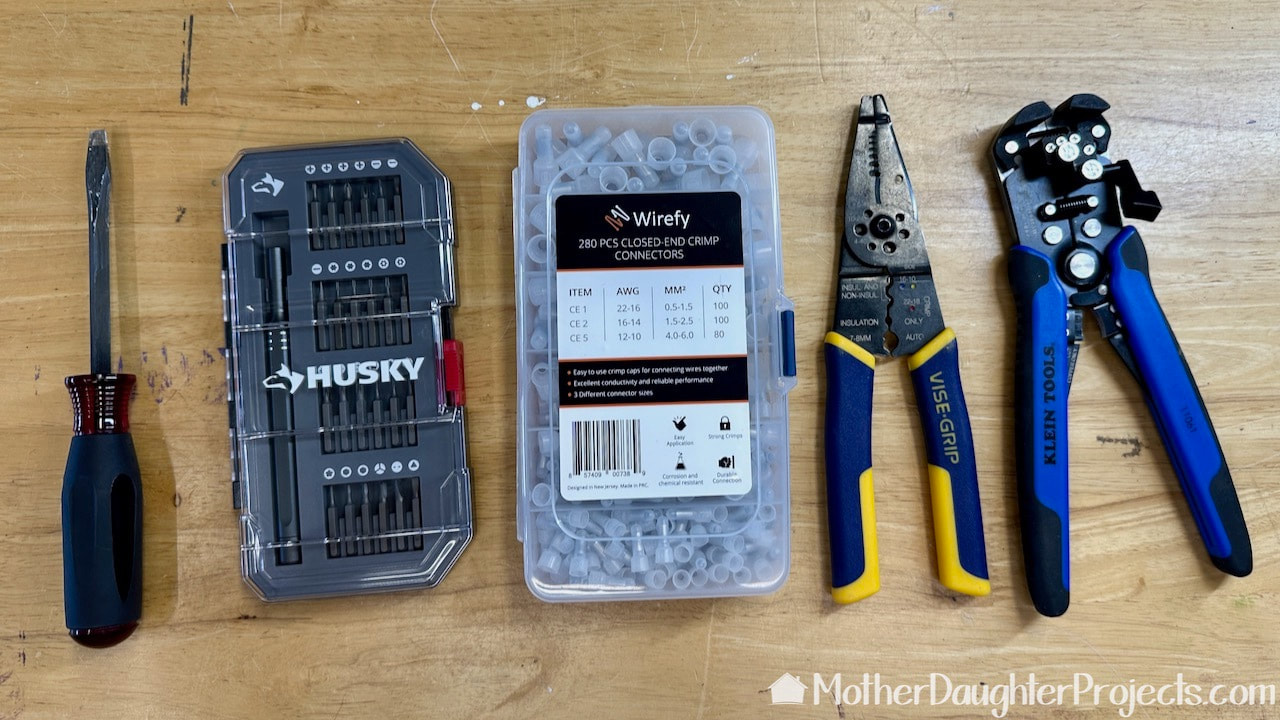 Here are all the tools I'm using to repair the switch on the Ryobi leaf blower.