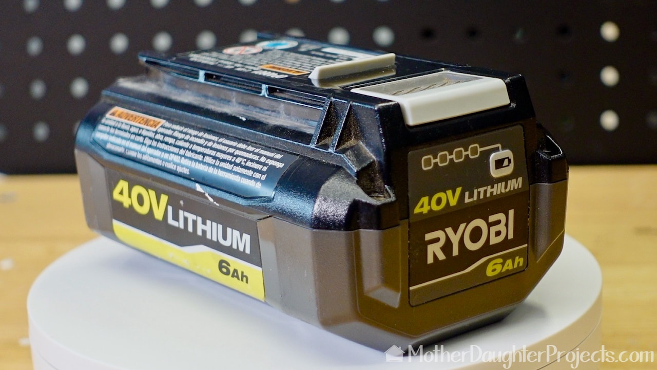 The Expand-It system uses the 40V Ryobi lithium battery