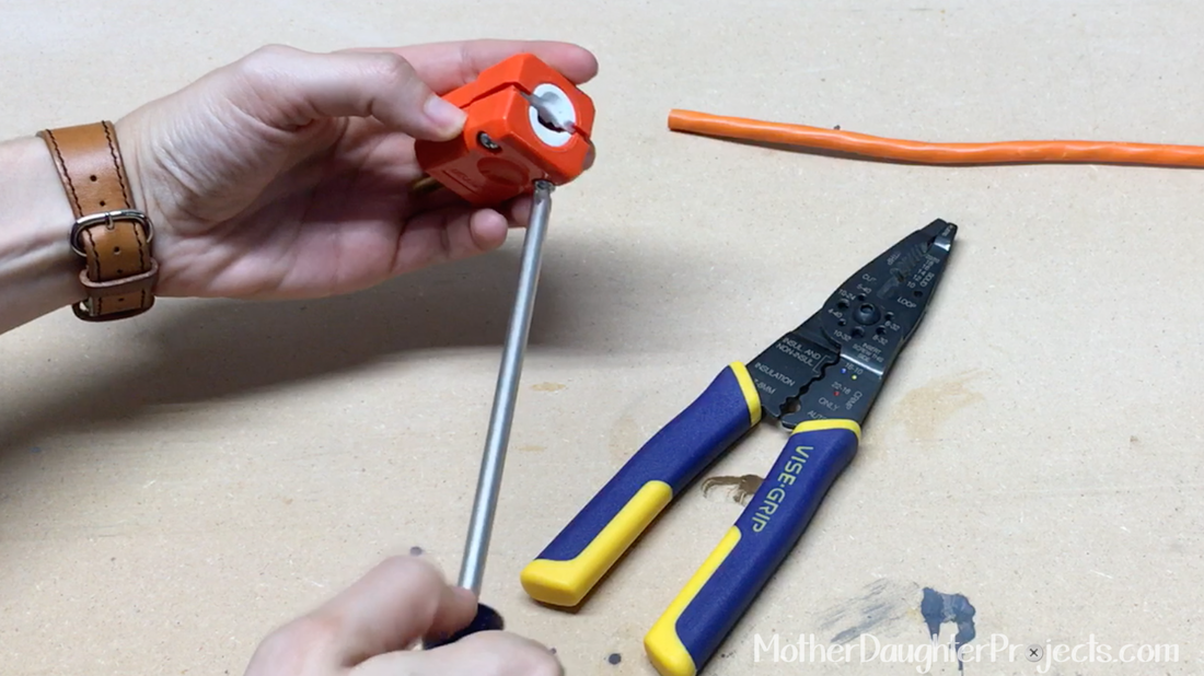 How to Replace an Extension Cord Plug. MotherDaughterProjects.com