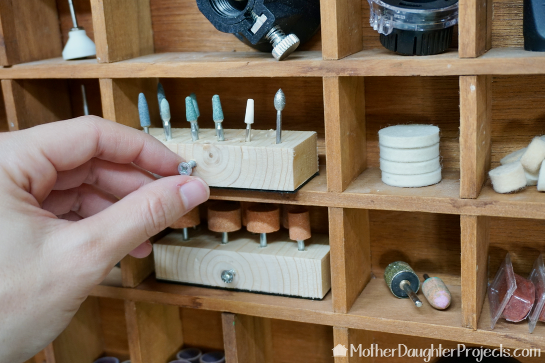 Learn how to take a vintage printer's tray and turn it into storage for small knick knacks, screws, or accessories. 