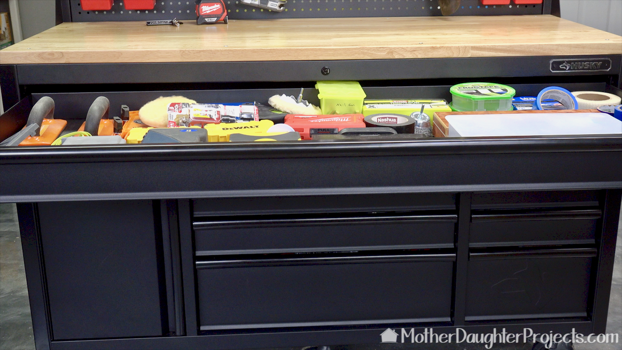 See some features of this Home Depot mobile workbench and why it's a good storage solution for a homeowners garage!