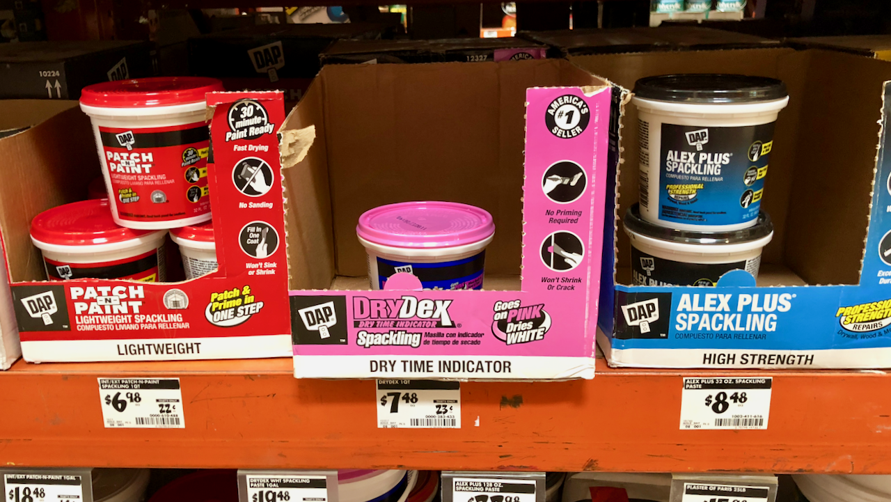 Two types of spackling, lightweight and pink.