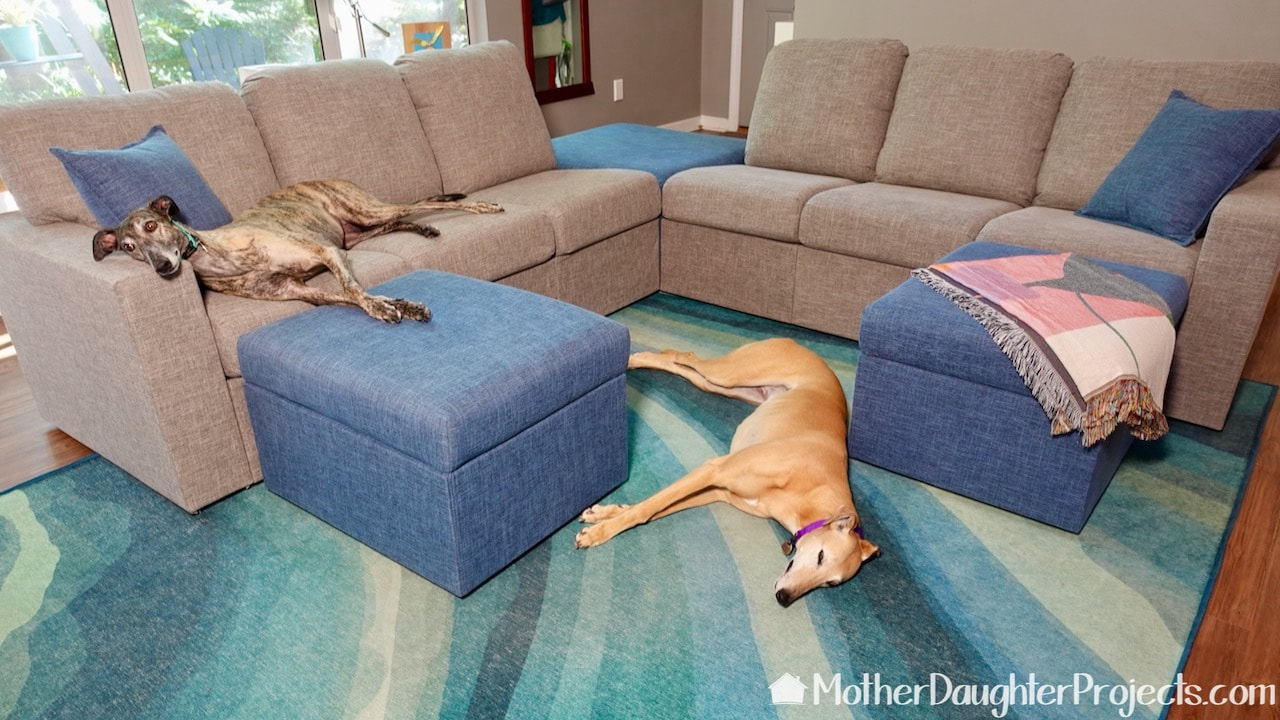 The 8x10 rug by Ruggable goes well with the new Home Reserve sofa.