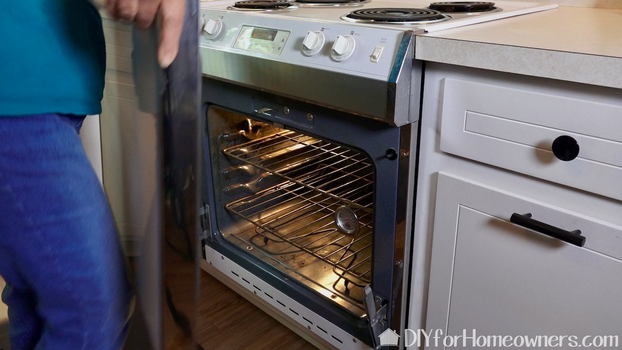 How to remove an oven door.