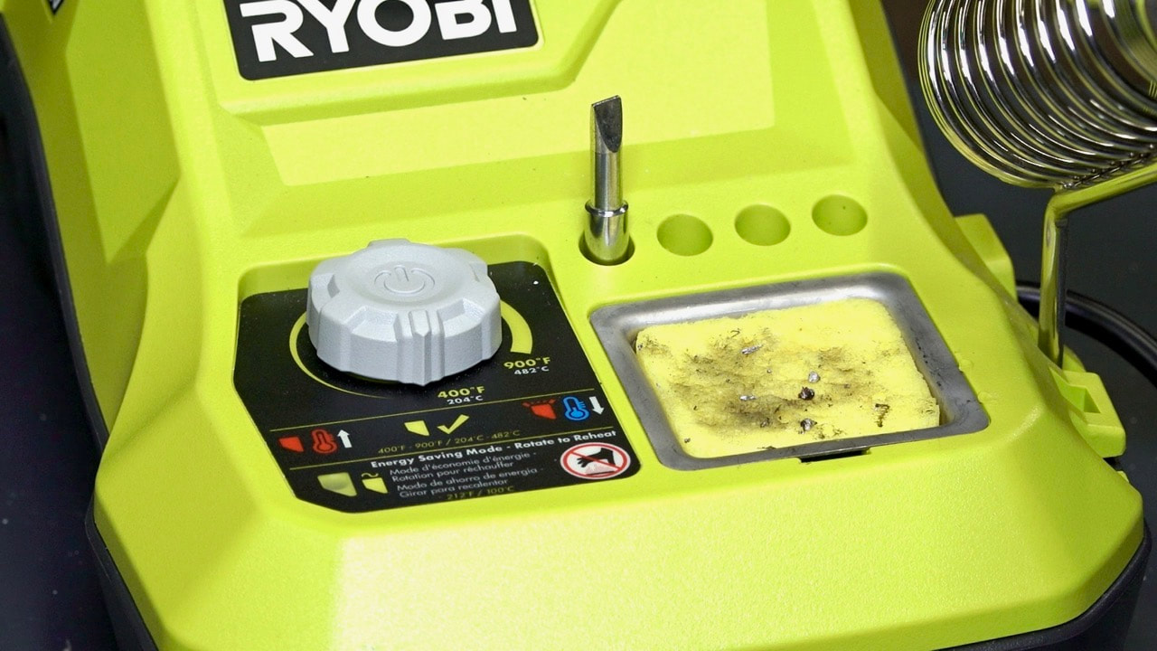 Close up picture of the Ryobi 18V solder station