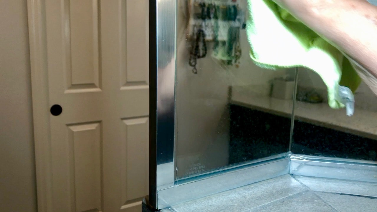 The Quick-Glo works to shine the metal and clean the glass.