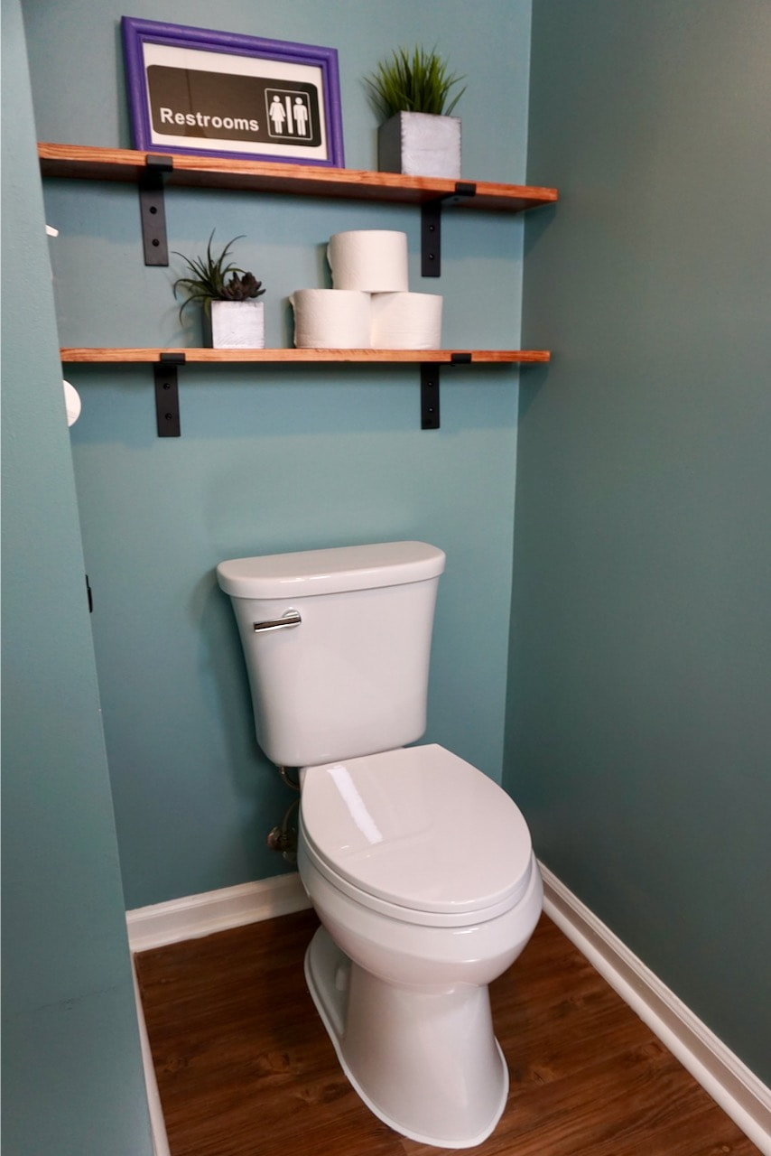 The new glacier bay toilet from The Home depot installed. 