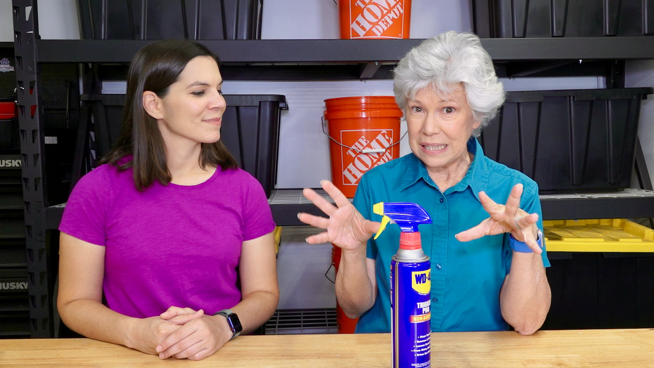 WD-40 in the non aerosol trigger spray packaging.